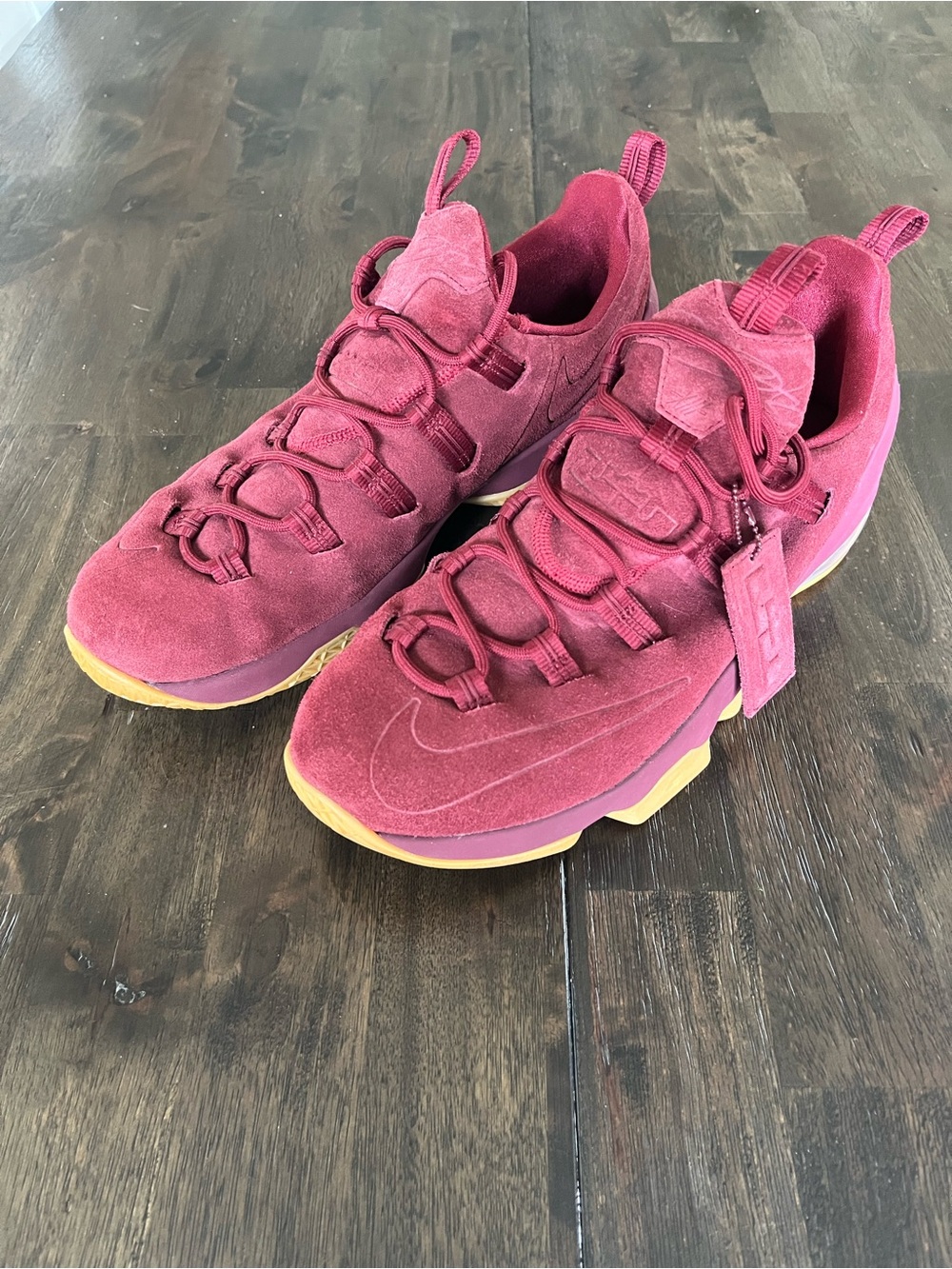 Nike Lebron 13 Low Team Red